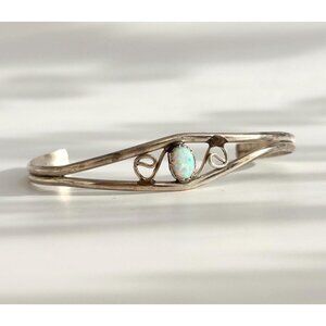 Silver Toned Opal Accented Vintage Southwest Style Swirly Bracelet | Bangle